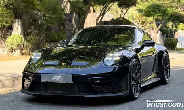 Porsche 911, 2025, 700 км