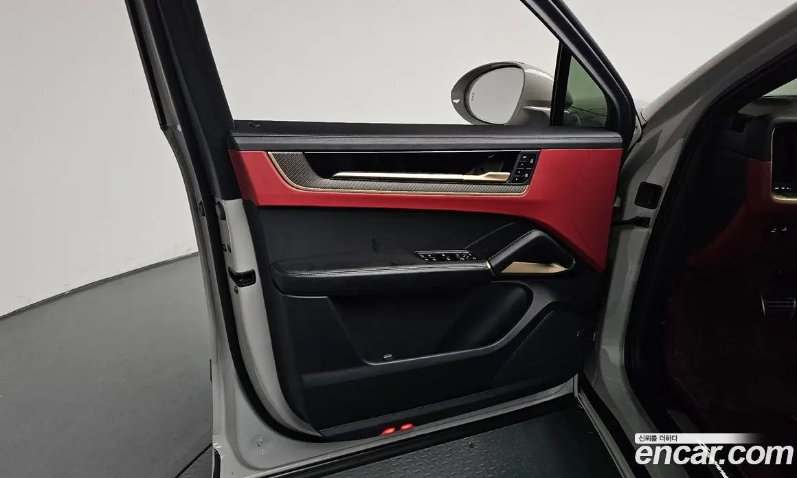Porsche Cayenne 2025 3.0 автомат (гидро), фото 13 Porsche Cayenne 2025 3.0 автомат (гидро), фото 13