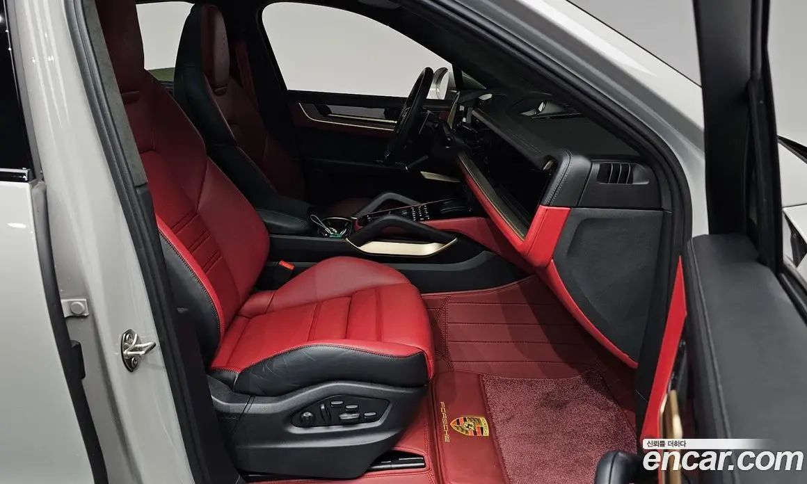 Porsche Cayenne 2025 3.0 автомат (гидро), фото 15 Porsche Cayenne 2025 3.0 автомат (гидро), фото 15
