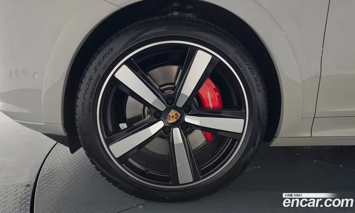 Porsche Cayenne 2025 3.0 автомат (гидро), фото 4 Porsche Cayenne 2025 3.0 автомат (гидро), фото 4