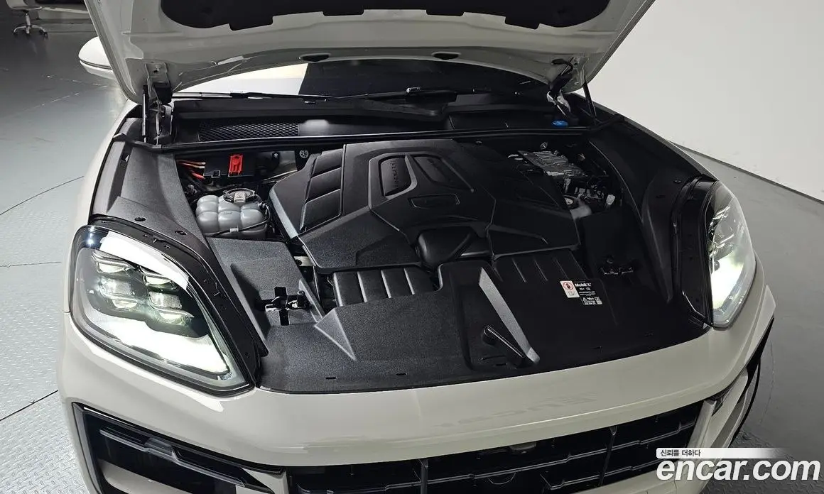 Porsche Cayenne 2025 3.0 автомат (гидро), фото 5 Porsche Cayenne 2025 3.0 автомат (гидро), фото 5