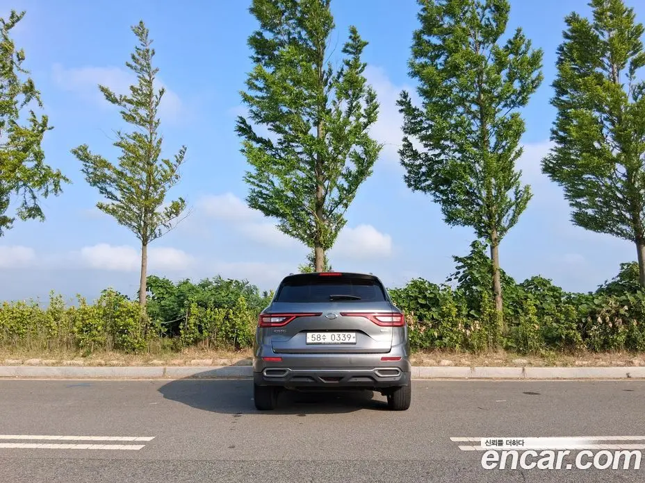 Renault (Samsung) QM6 2016 2.0 автомат (гидро), фото 10 Renault (Samsung) QM6 2016 2.0 автомат (гидро), фото 10