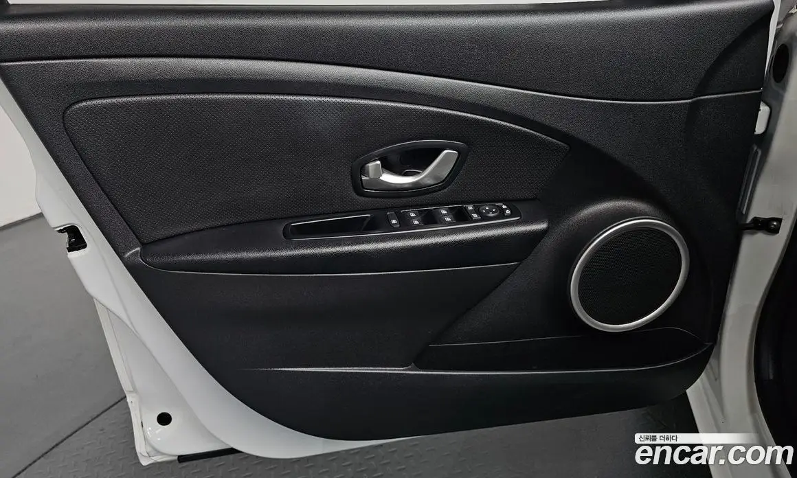 Renault (Samsung) SM3 2018 автомат (гидро), фото 13 Renault (Samsung) SM3 2018 автомат (гидро), фото 13