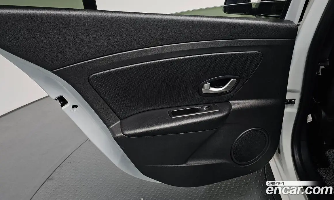 Renault (Samsung) SM3 2018 автомат (гидро), фото 14 Renault (Samsung) SM3 2018 автомат (гидро), фото 14