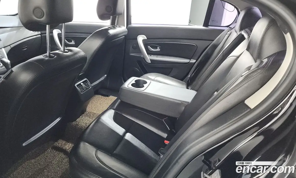 Renault (Samsung) SM5 2016 2.0 автомат (гидро), фото 19 Renault (Samsung) SM5 2016 2.0 автомат (гидро), фото 19