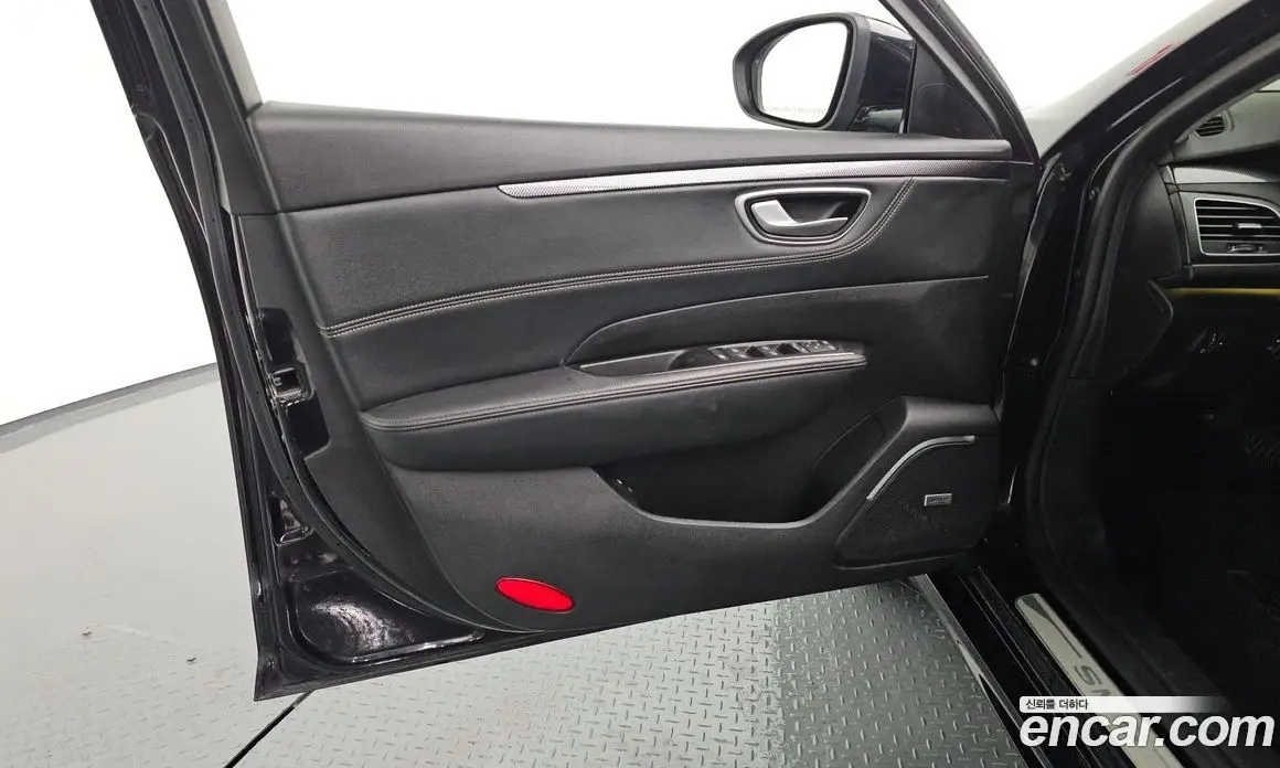 Renault (Samsung) SM6 2018 2.0 автомат (гидро), фото 13 Renault (Samsung) SM6 2018 2.0 автомат (гидро), фото 13