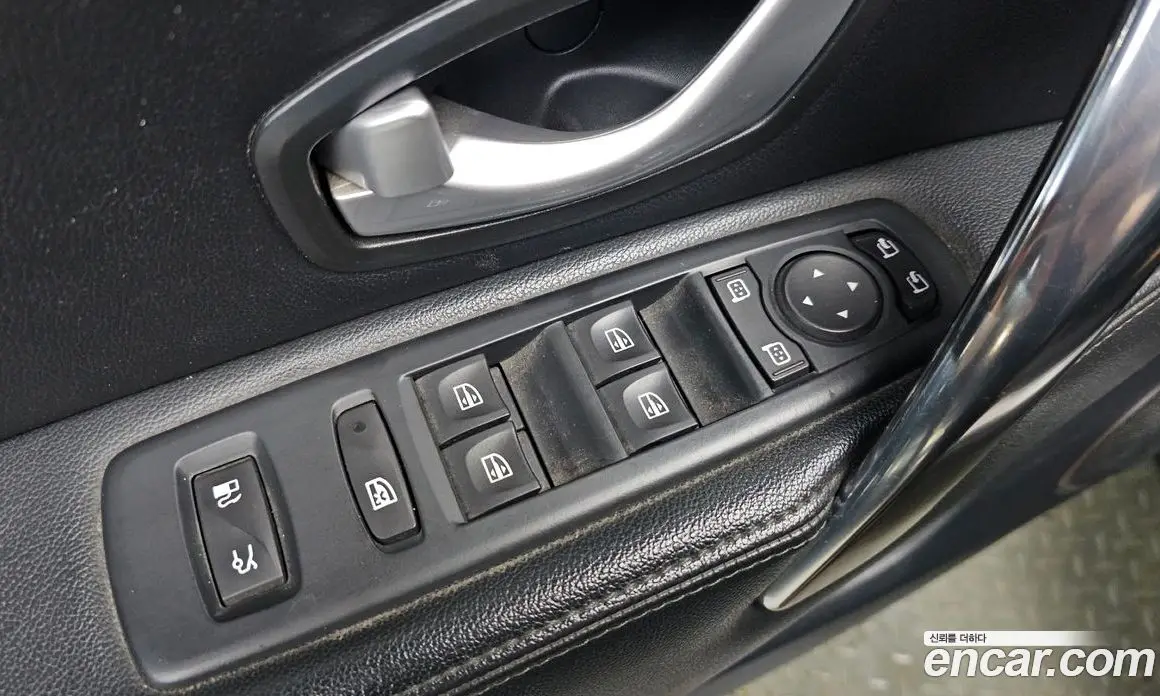 Renault (Samsung) SM7 2013 2.5 автомат (гидро), фото 13 Renault (Samsung) SM7 2013 2.5 автомат (гидро), фото 13