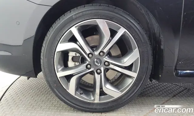 Renault (Samsung) SM7 2013 2.5 автомат (гидро), миниатюра 5 Renault (Samsung) SM7 2013 2.5 автомат (гидро), миниатюра 5