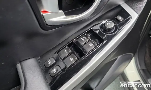 SsangYong Korando 2015 2.0 автомат (гидро), миниатюра 12