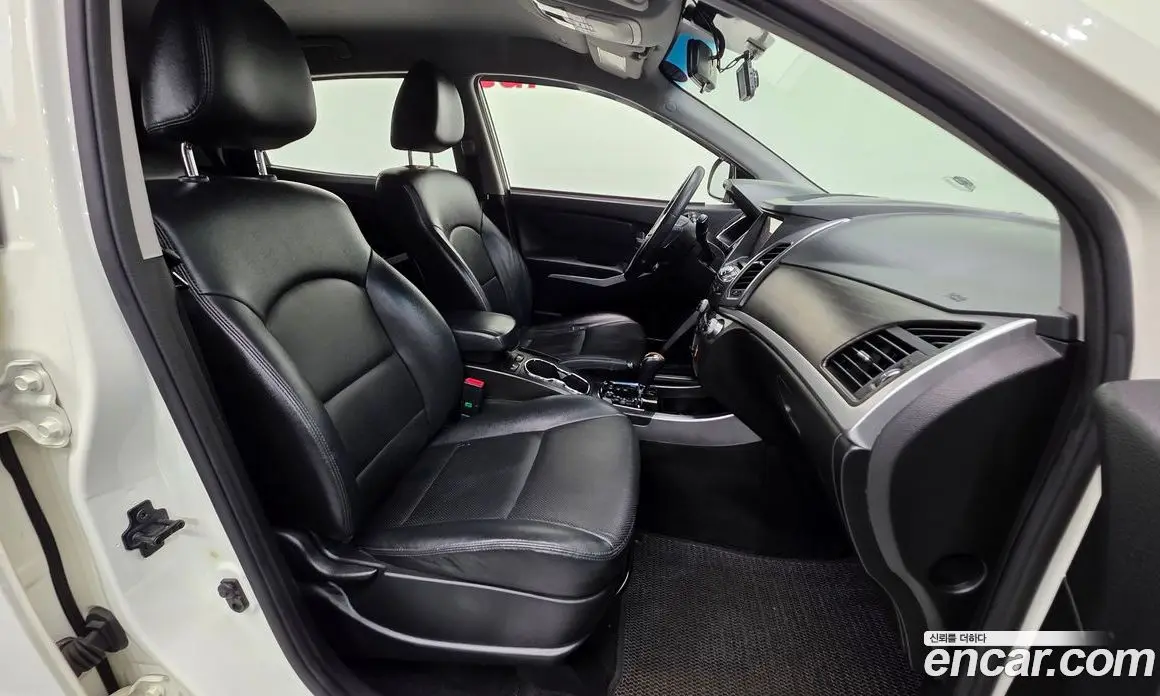 SsangYong Korando 2015 2.0 автомат (гидро), фото 10 SsangYong Korando 2015 2.0 автомат (гидро), фото 10