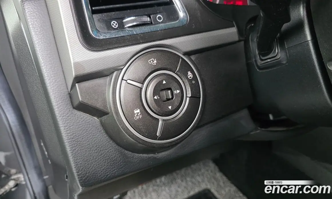 SsangYong Korando 2016 2.0 автомат (гидро), фото 13