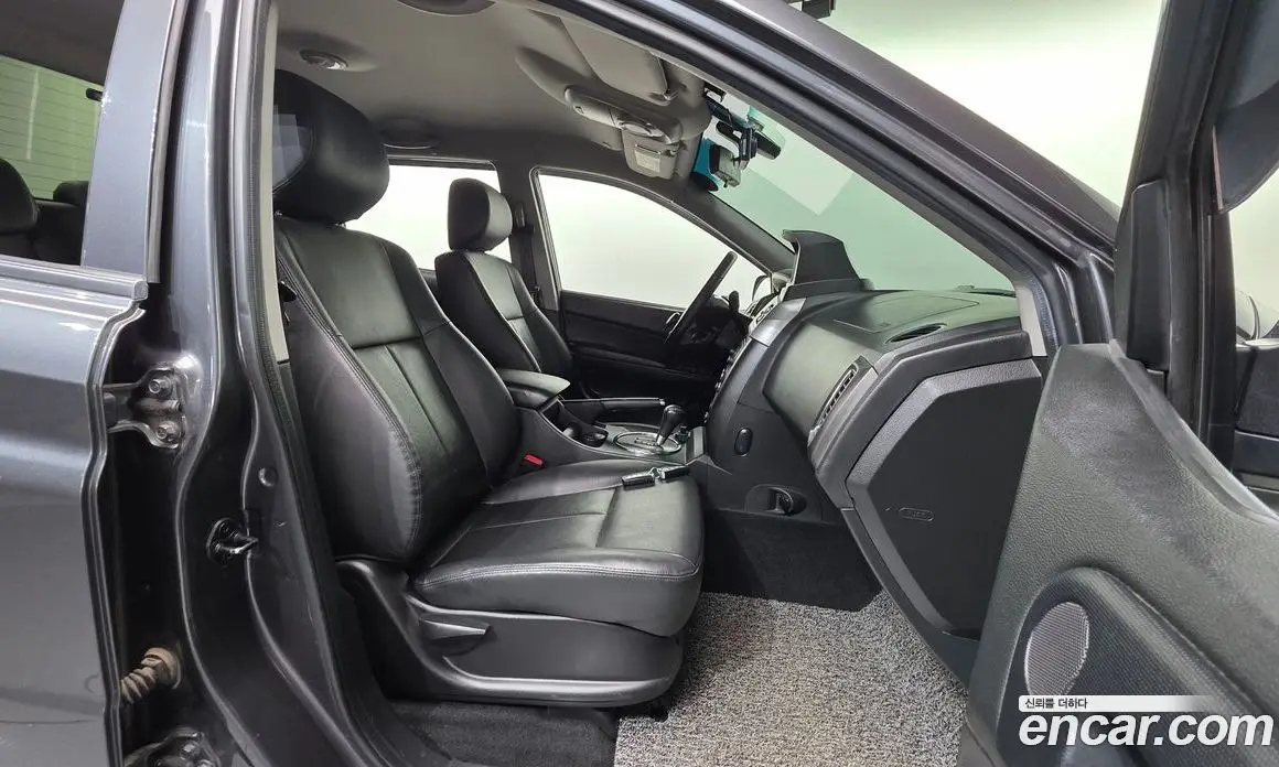 SsangYong Korando 2016 2.0 автомат (гидро), фото 10