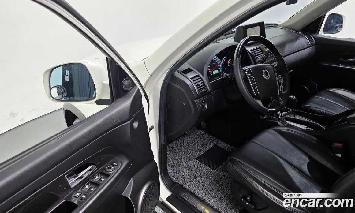 SsangYong Rexton 2014 2.0 автомат (гидро), фото 11