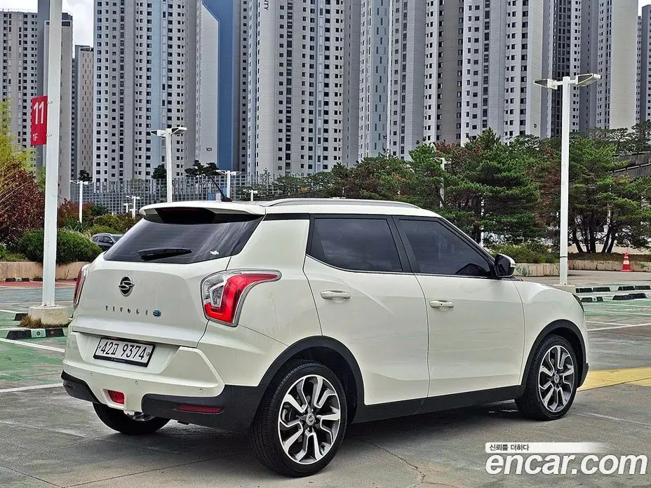 SsangYong TIBOLI 2015 1.6 автомат (гидро), фото 2 SsangYong TIBOLI 2015 1.6 автомат (гидро), фото 2
