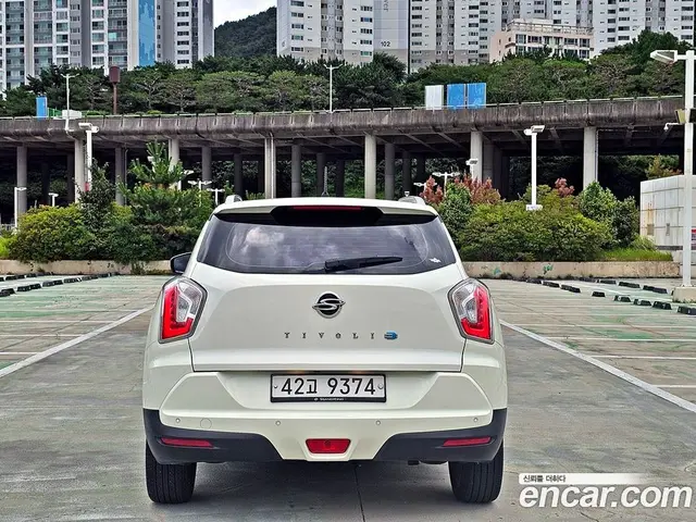 SsangYong TIBOLI 2015 1.6 автомат (гидро), миниатюра 4 SsangYong TIBOLI 2015 1.6 автомат (гидро), миниатюра 4
