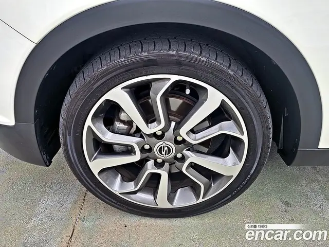 SsangYong TIBOLI 2015 1.6 автомат (гидро), миниатюра 5 SsangYong TIBOLI 2015 1.6 автомат (гидро), миниатюра 5