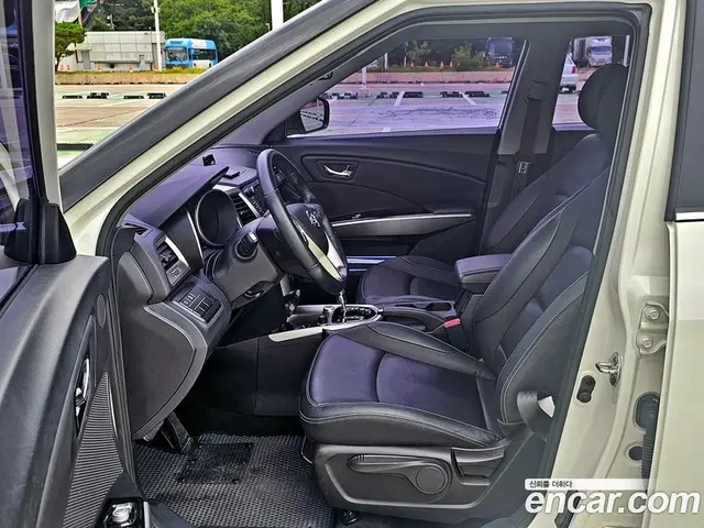 SsangYong TIBOLI 2015 1.6 автомат (гидро), миниатюра 10 SsangYong TIBOLI 2015 1.6 автомат (гидро), миниатюра 10