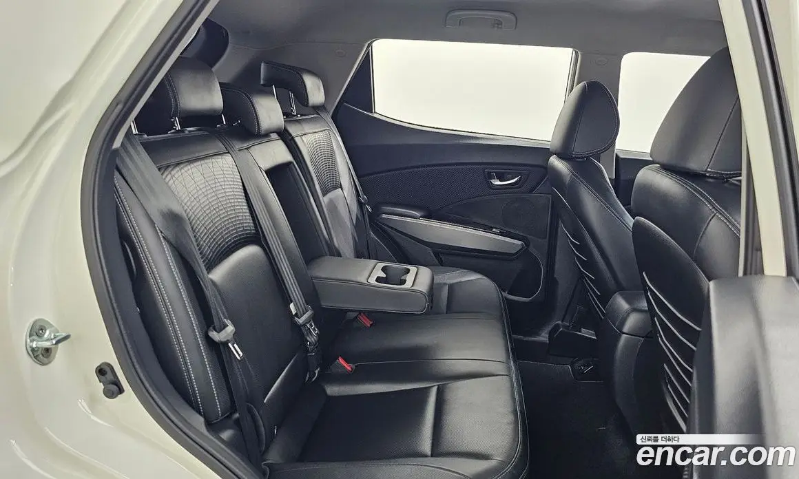SsangYong TIBOLI 2018 1.6 автомат (гидро), фото 17