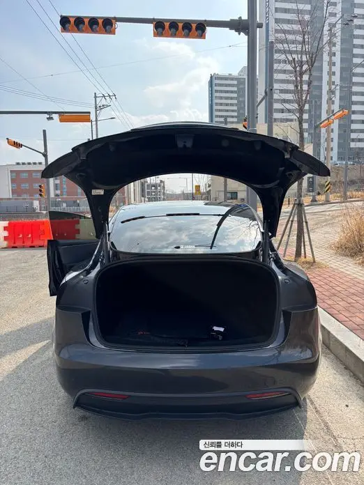 Tesla Model 3 2025 автомат (гидро), миниатюра 7 Tesla Model 3 2025 автомат (гидро), миниатюра 7