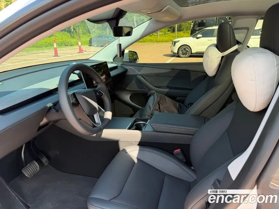 Tesla Model Y 2025 0.2 автомат (гидро), фото 10 Tesla Model Y 2025 0.2 автомат (гидро), фото 10
