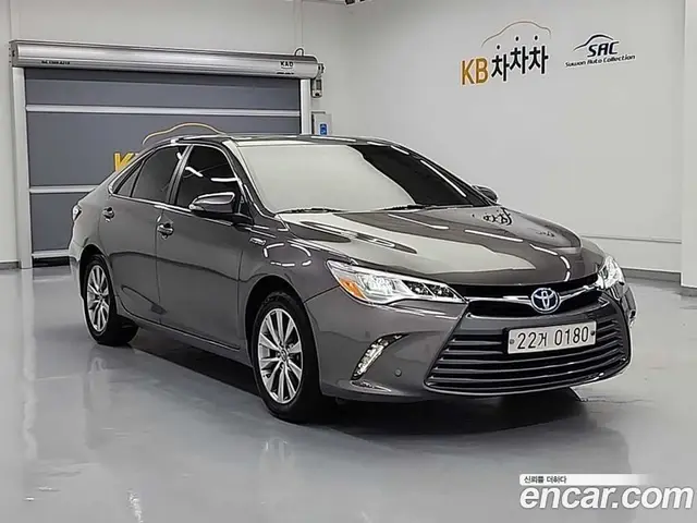 Toyota Camry 2016 2.5 автомат (гидро), миниатюра 4 Toyota Camry 2016 2.5 автомат (гидро), миниатюра 4