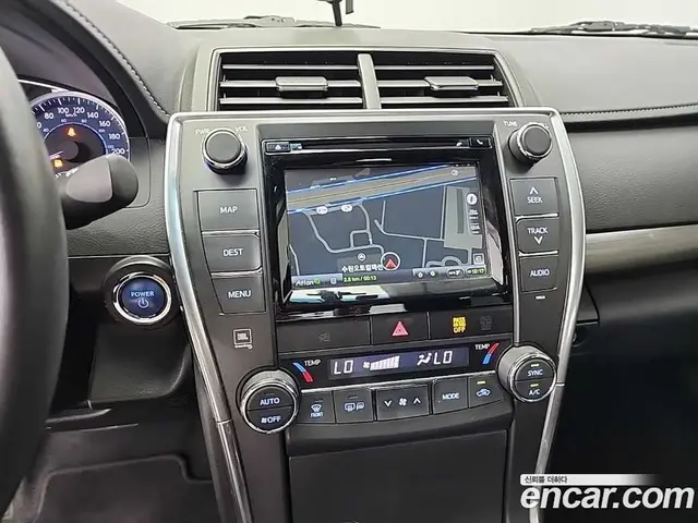 Toyota Camry 2016 2.5 автомат (гидро), миниатюра 10 Toyota Camry 2016 2.5 автомат (гидро), миниатюра 10