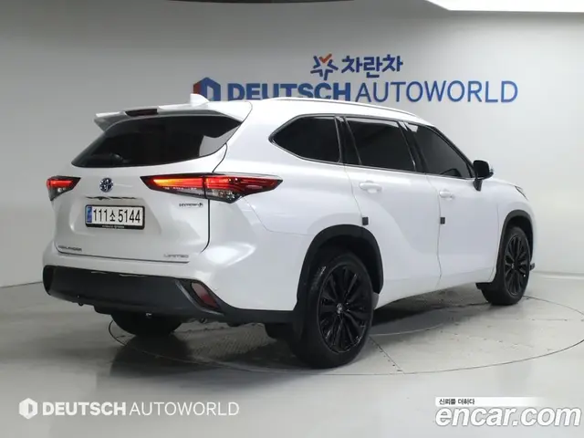 Toyota Highlander 2023 2.5 автомат (гидро), миниатюра 2 Toyota Highlander 2023 2.5 автомат (гидро), миниатюра 2