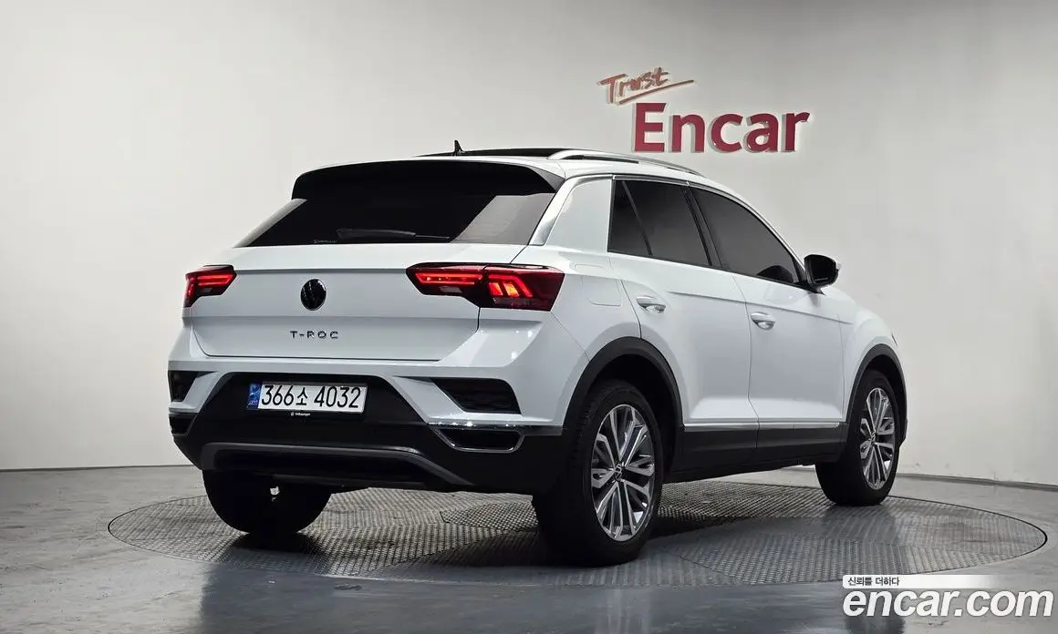 Volkswagen T-Roc 2021 2.0 автомат (гидро), фото 2 Volkswagen T-Roc 2021 2.0 автомат (гидро), фото 2