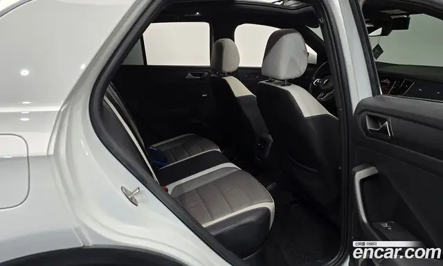 Volkswagen T-Roc 2021 2.0 автомат (гидро), миниатюра 11 Volkswagen T-Roc 2021 2.0 автомат (гидро), миниатюра 11