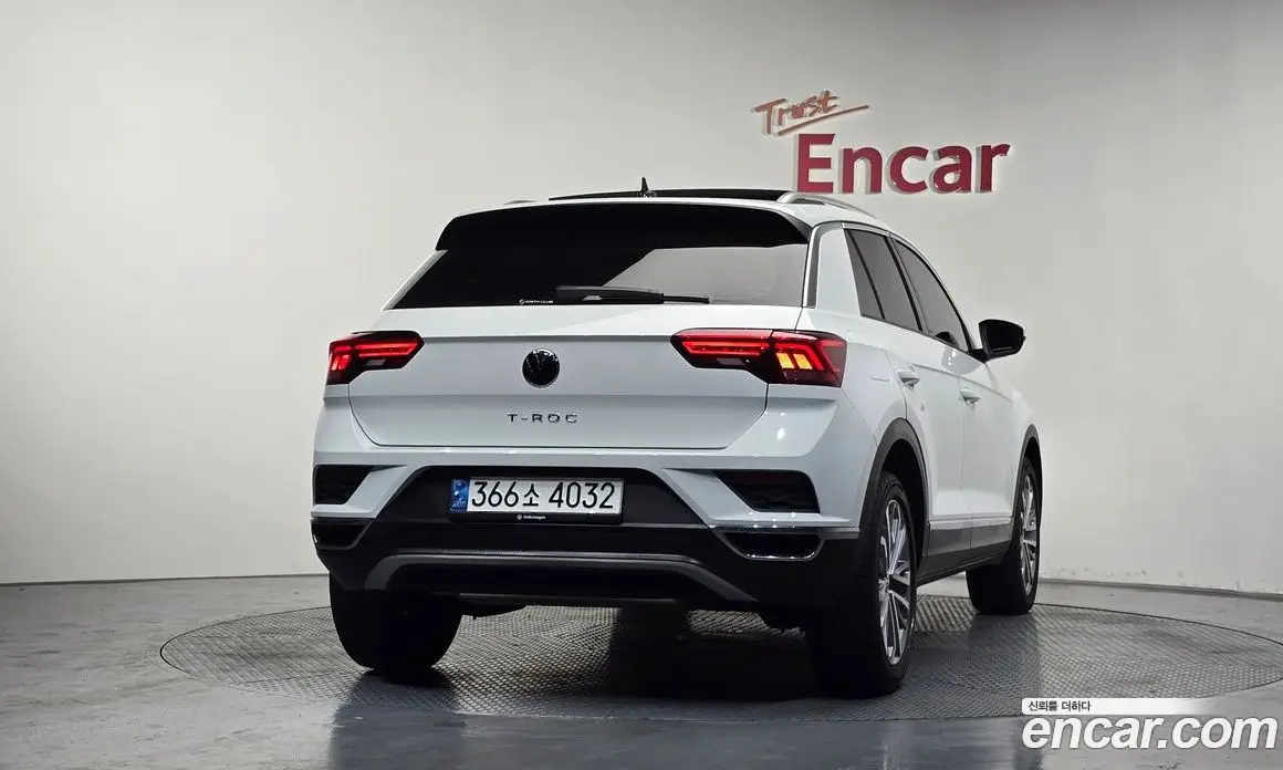 Volkswagen T-Roc 2021 2.0 автомат (гидро), фото 4 Volkswagen T-Roc 2021 2.0 автомат (гидро), фото 4