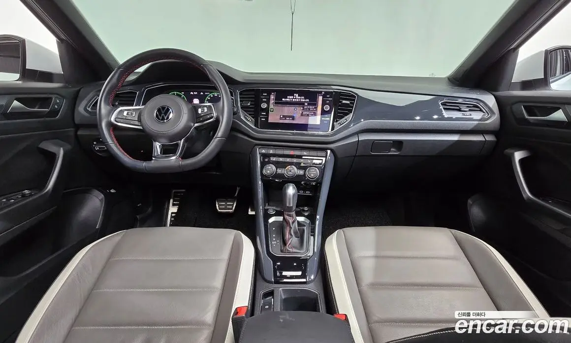 Volkswagen T-Roc 2021 2.0 автомат (гидро), фото 7 Volkswagen T-Roc 2021 2.0 автомат (гидро), фото 7
