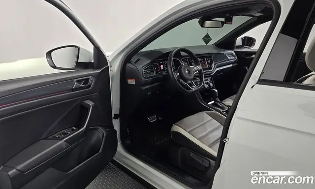 Volkswagen T-Roc 2021 2.0 автомат (гидро), миниатюра 10 Volkswagen T-Roc 2021 2.0 автомат (гидро), миниатюра 10