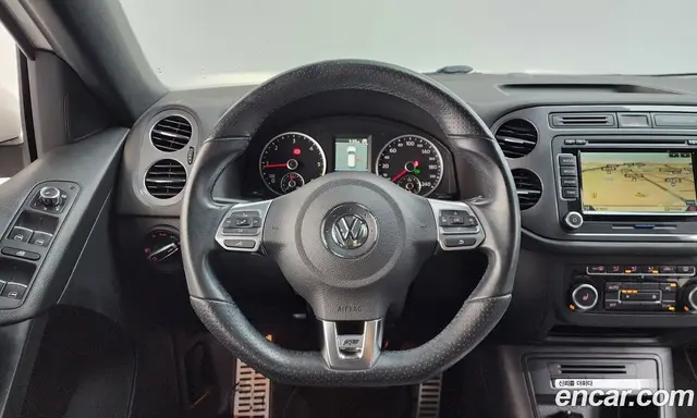 Volkswagen Tiguan 2012 2.0 автомат (гидро), миниатюра 12