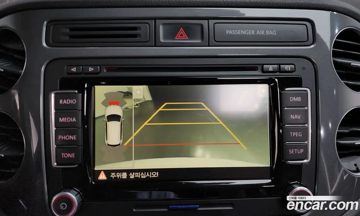 Volkswagen Tiguan 2012 2.0 автомат (гидро), фото 14