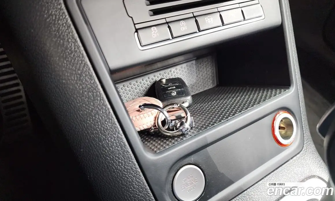 Volkswagen Tiguan 2012 2.0 автомат (гидро), фото 16