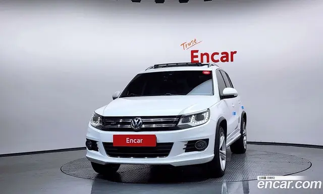 Volkswagen Tiguan 2012 2.0 автомат (гидро), миниатюра 3