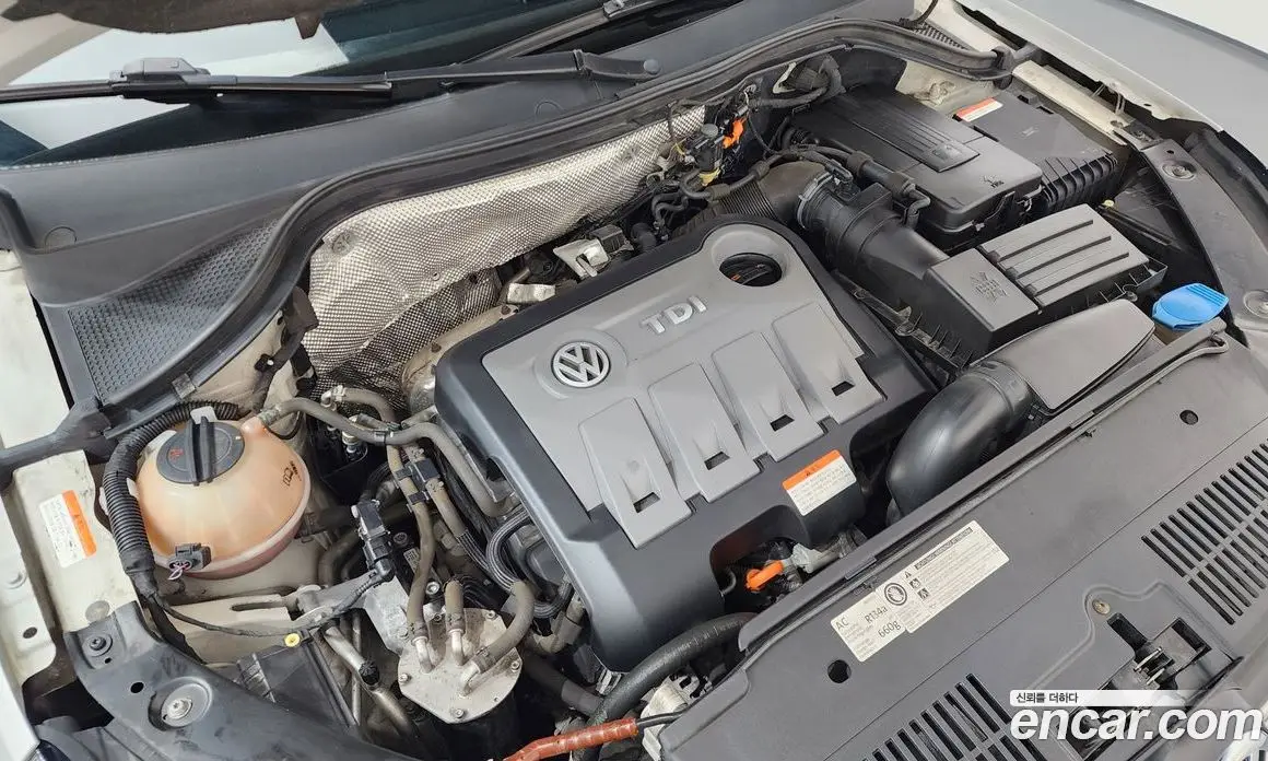 Volkswagen Tiguan 2012 2.0 автомат (гидро), фото 6