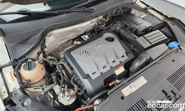 Volkswagen Tiguan 2012 2.0 автомат (гидро), миниатюра 6
