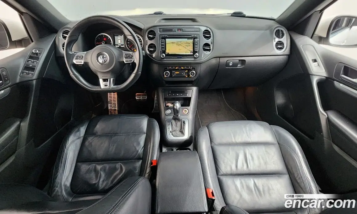 Volkswagen Tiguan 2012 2.0 автомат (гидро), фото 7