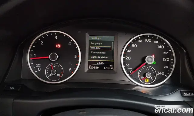 Volkswagen Tiguan 2012 2.0 автомат (гидро), миниатюра 8