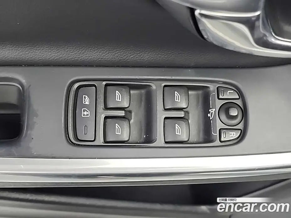 Volvo S60 2015 1.6 автомат (гидро), фото 19 Volvo S60 2015 1.6 автомат (гидро), фото 19