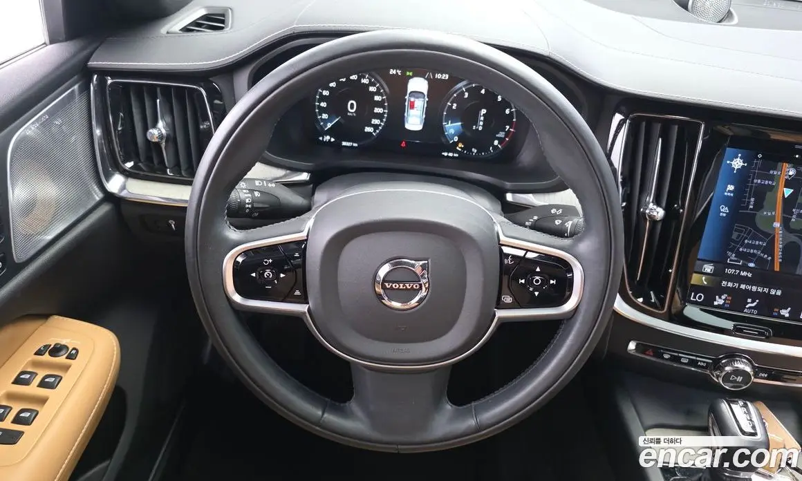 Volvo S60 2019 2.0 автомат (гидро), фото 13 Volvo S60 2019 2.0 автомат (гидро), фото 13