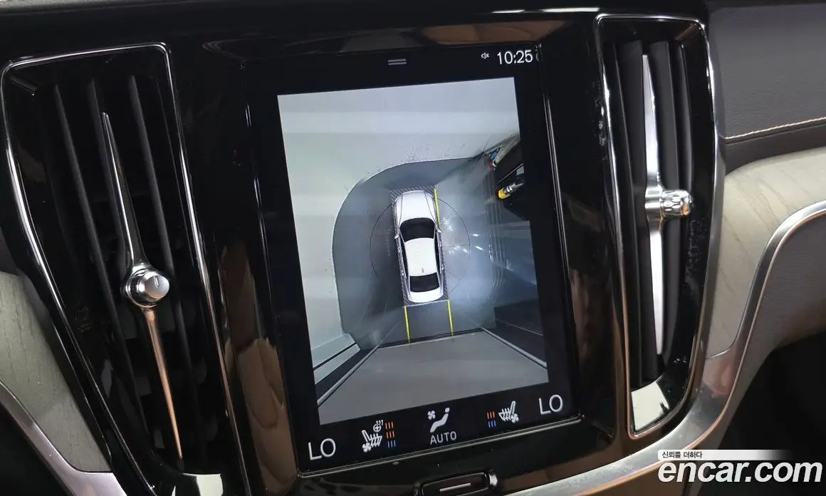 Volvo S60 2019 2.0 автомат (гидро), фото 14 Volvo S60 2019 2.0 автомат (гидро), фото 14