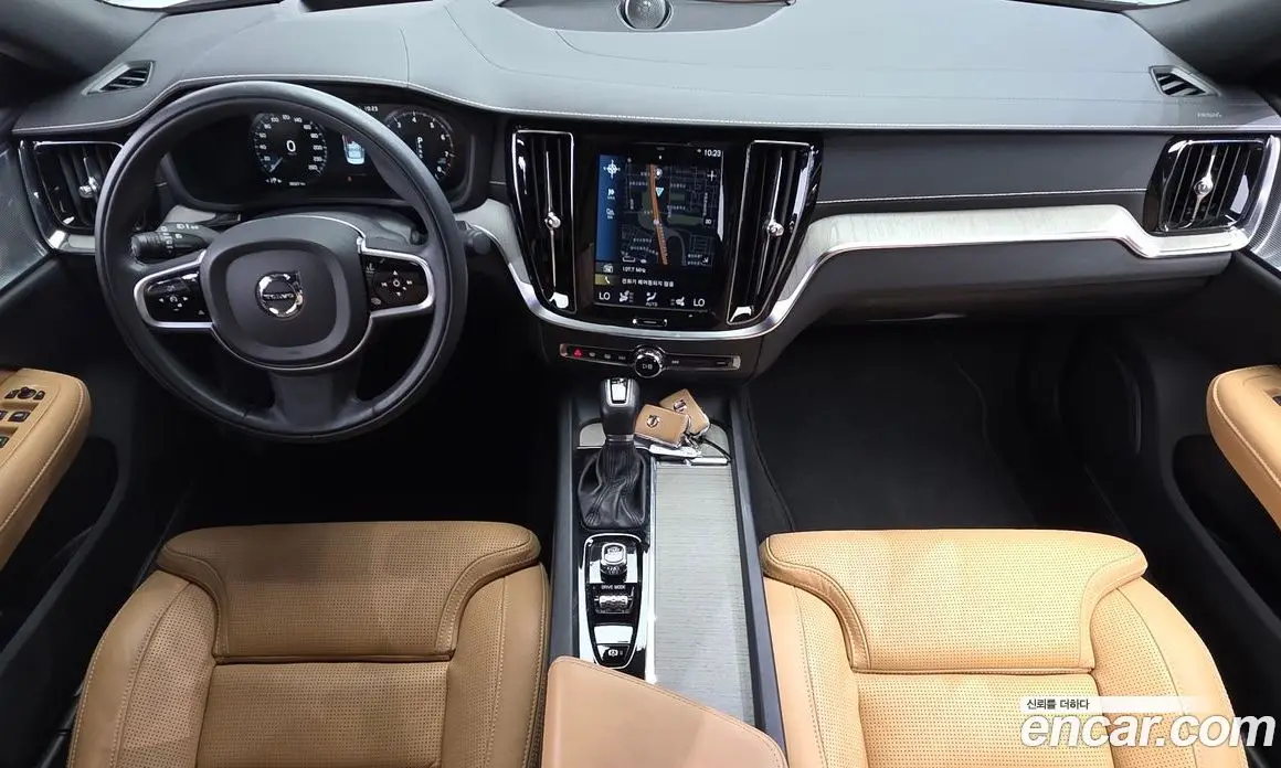 Volvo S60 2019 2.0 автомат (гидро), фото 7 Volvo S60 2019 2.0 автомат (гидро), фото 7