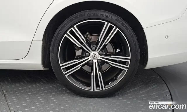 Volvo S60 2020 2.0 автомат (гидро), миниатюра 7 Volvo S60 2020 2.0 автомат (гидро), миниатюра 7