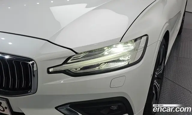Volvo S60 2020 2.0 автомат (гидро), миниатюра 8 Volvo S60 2020 2.0 автомат (гидро), миниатюра 8
