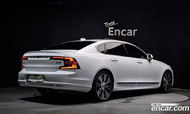 Volvo S90 2023 2.0 автомат (гидро), миниатюра 2