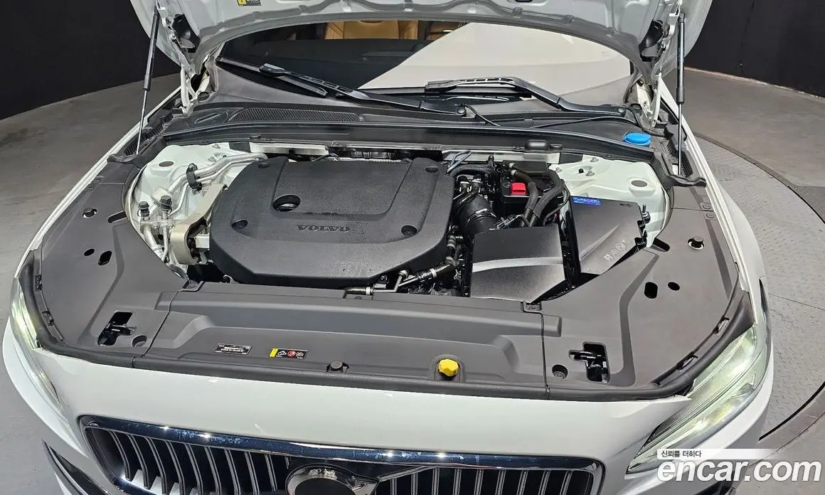 Volvo S90 2023 2.0 автомат (гидро), фото 6