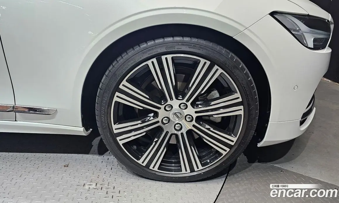 Volvo S90 2023 2.0 автомат (гидро), фото 7