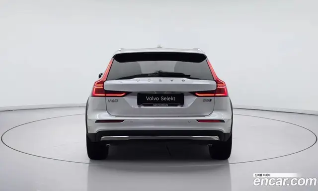Volvo V60 2023 2.0 автомат (гидро), миниатюра 5 Volvo V60 2023 2.0 автомат (гидро), миниатюра 5